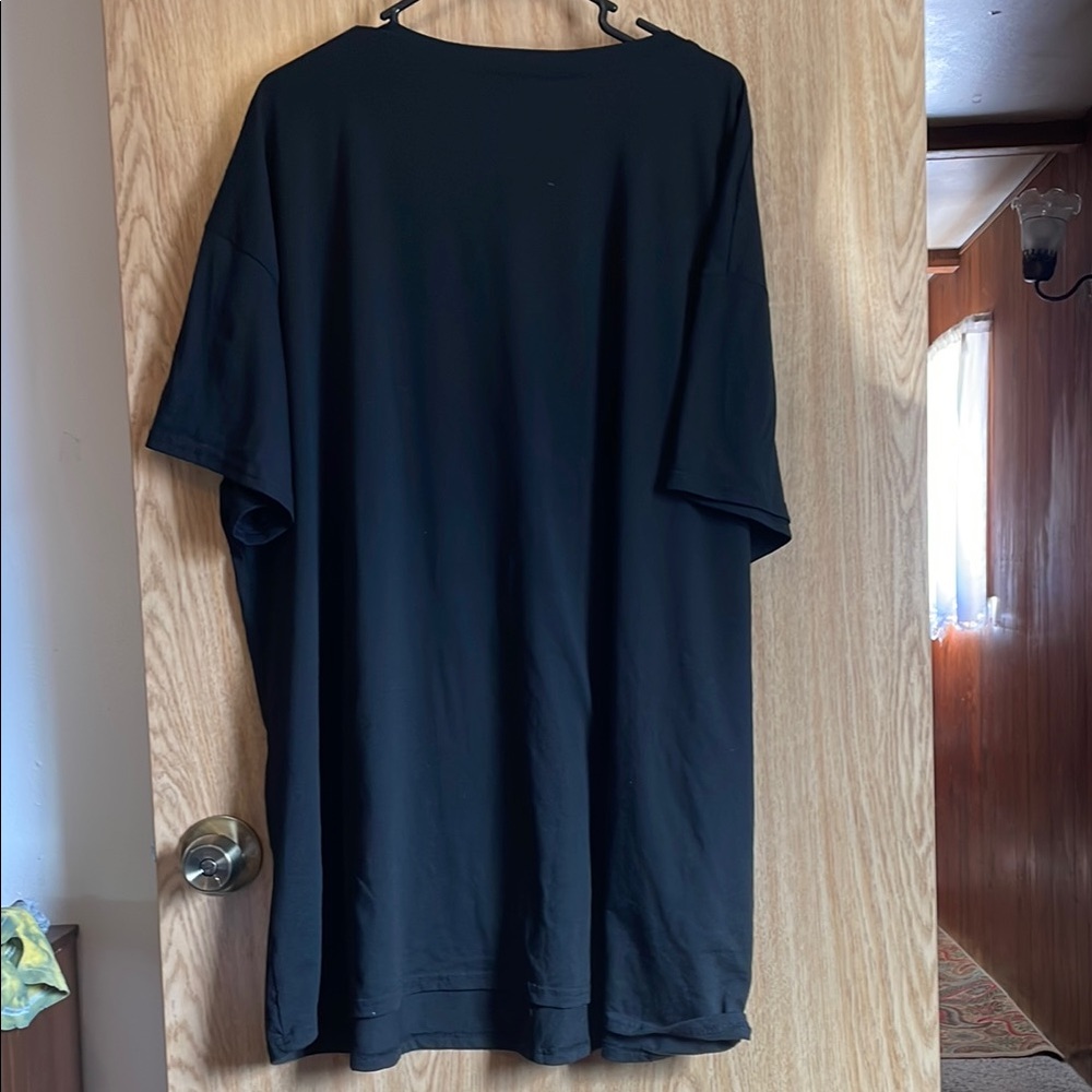 SHEIN Oversized Tee - Picture 4 of 4